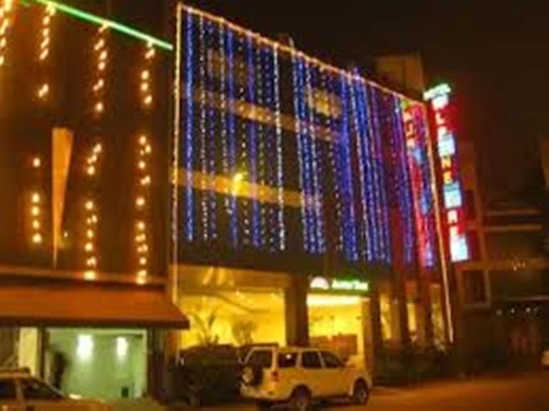 Hotel Alpine Tree Nueva Delhi Exterior foto